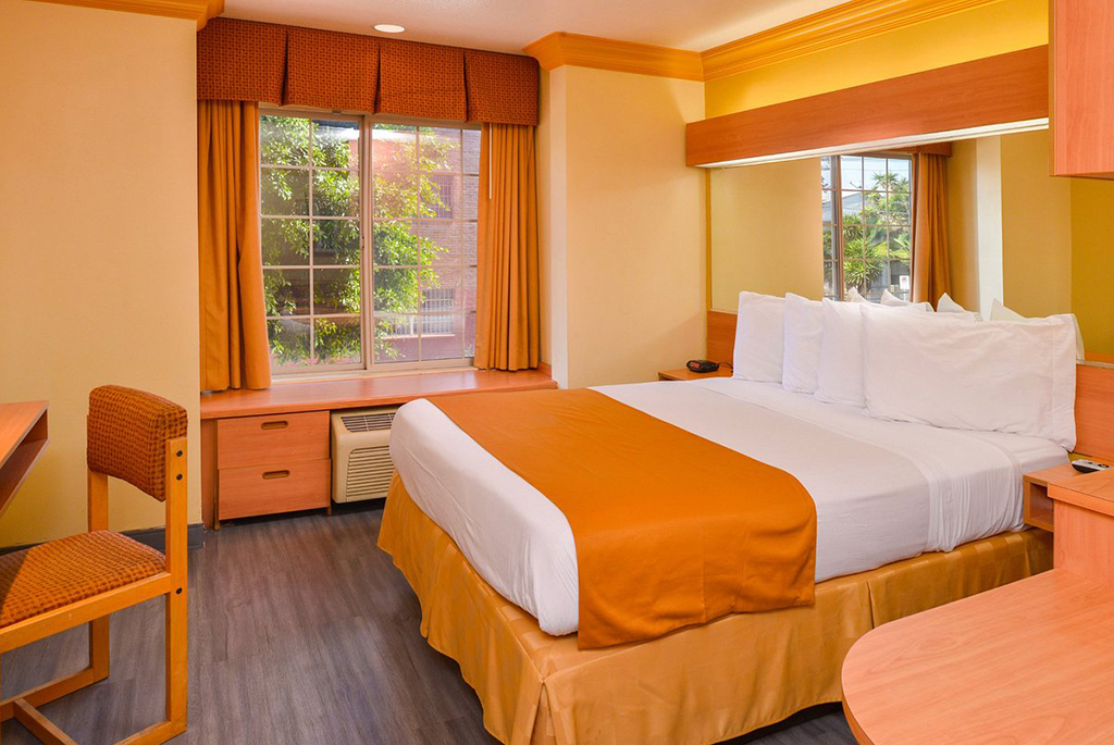 H3 Inn & Suites Guestrooms